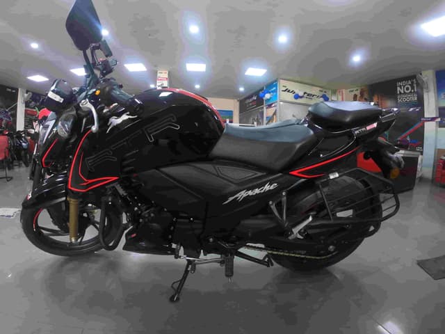 TVS Apache RTR 200 4V